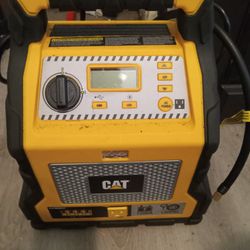 CAT 3-in-1 1000Amp Power Station with Jump Starter and Compressor

