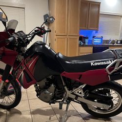 2006 650 KLR Kawasaki street bike