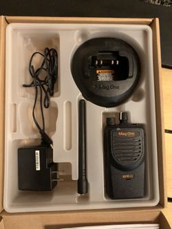 Motorola BPR40 VHF Mag One AAH84KDS8AA1 Orginal 150-174 MHz 8 Channel 5 Watts