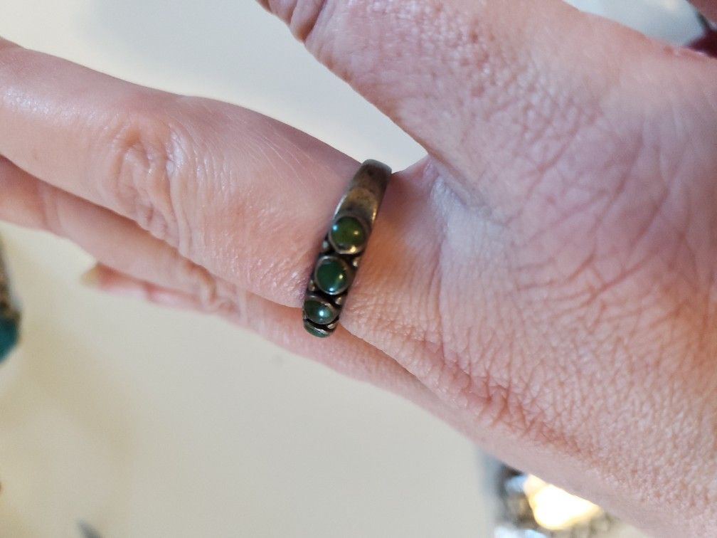 Sterling Silver Green Turquoise Vintage Ring