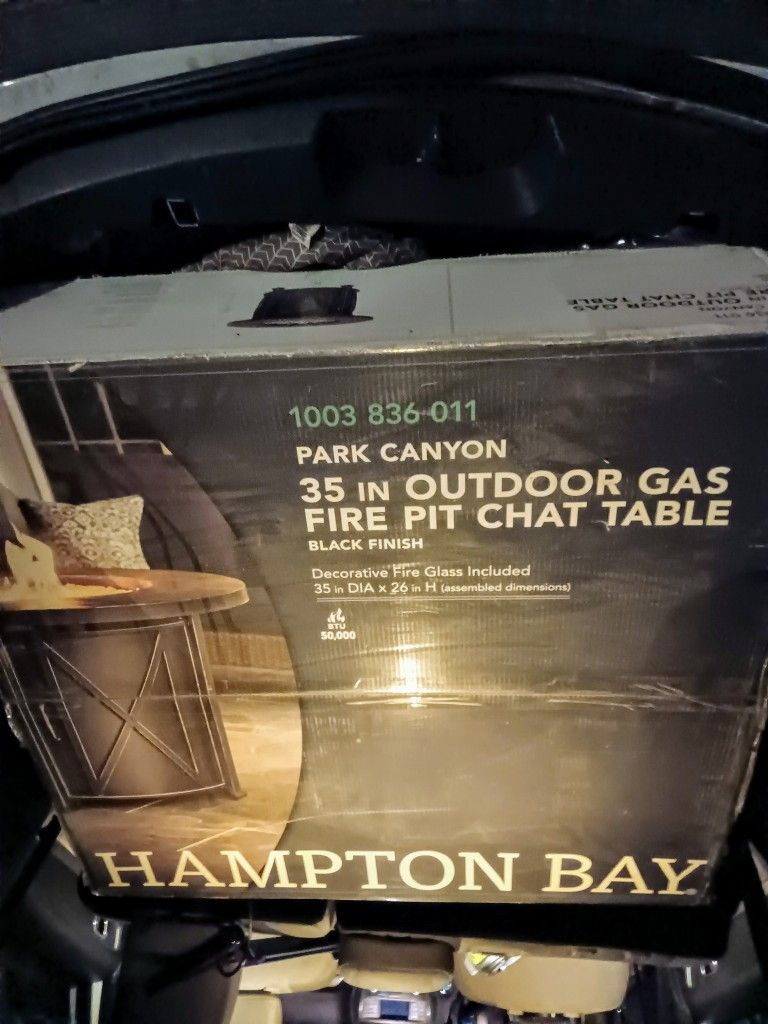 HAMPTON BAY OUTDOOR GAS FIRE PIT CHAT TABLE