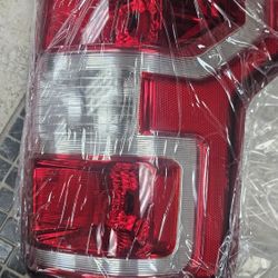 Tail Light Brake Lamp Right Side 2018 -20 FORD F150