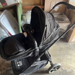 Configurable Baby Stroller / Bassinet