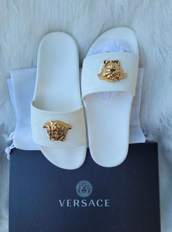 VERSACE ORIGINALES NUEVAS.