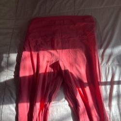 Pink Lululemon leggings size L