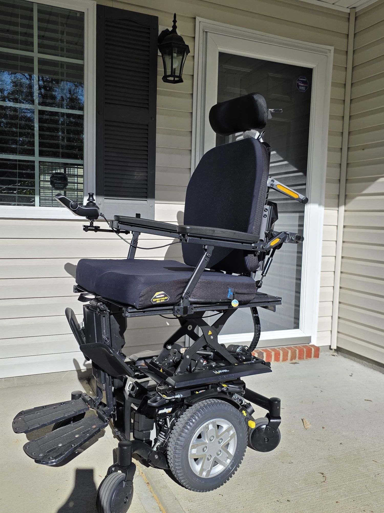 Quantum HD Wheelchair
