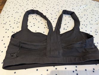 Lululemon Women's Black Sports Bra - Racerback, Mesh Panels, Size S