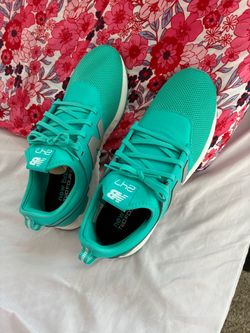 Women’s shoes