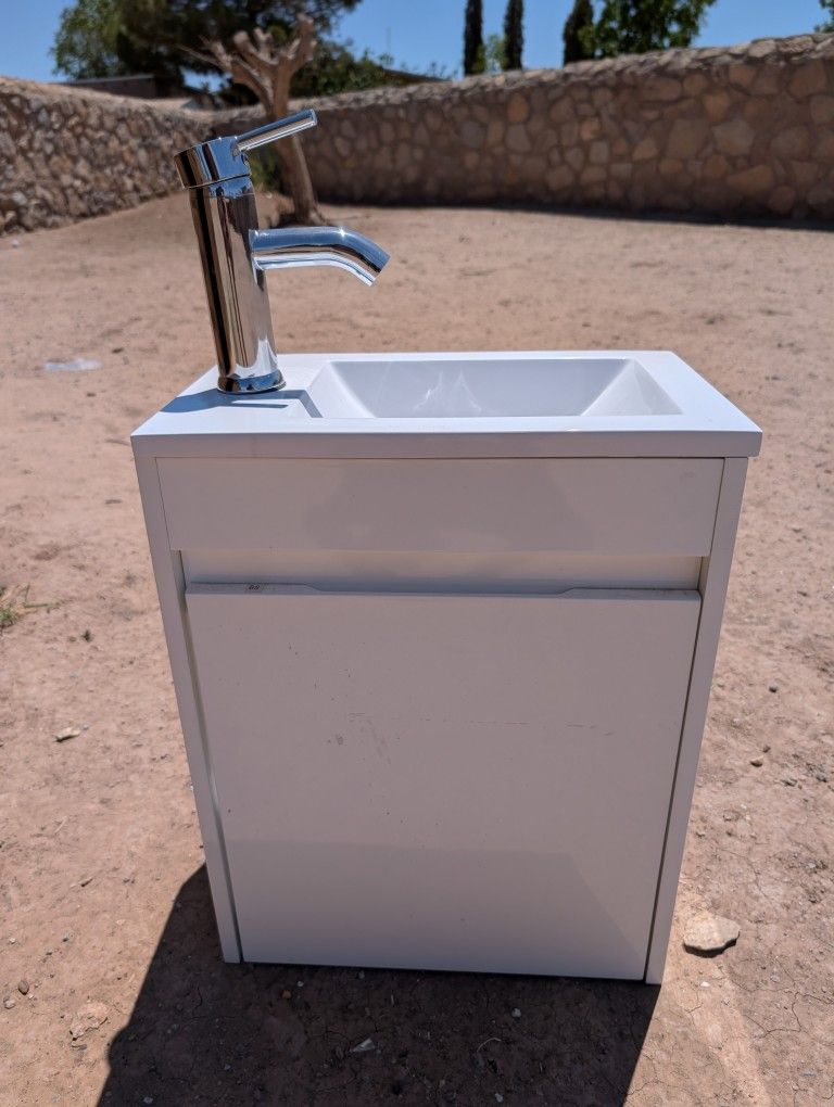 Small Sink