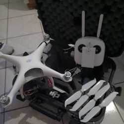 Dji Phantom 4 (Trade For =Rc Car)