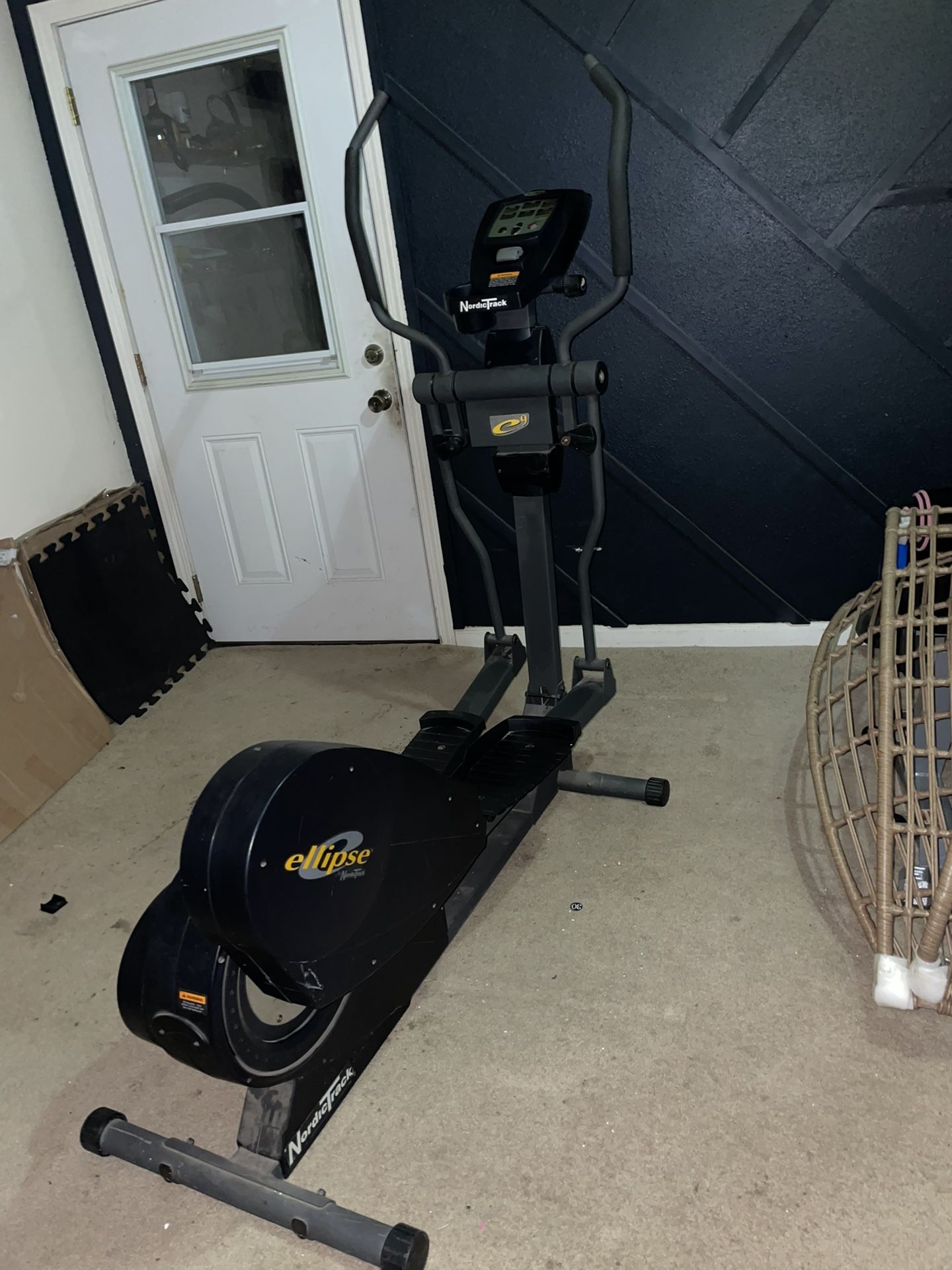 NordicTrack Ellipse e9
