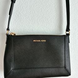 Authentic New Micheal kors Handbag