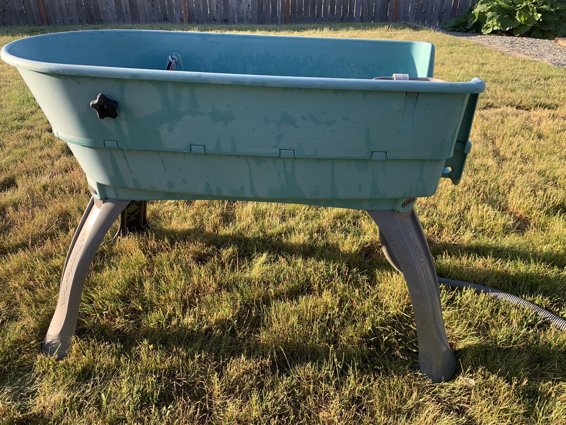 Large Booster Bath Dog Bath! With Drain And Attachment!