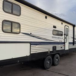 2023 Springdale Travel Tráiler In Victorville Ca  CLEAN TITLE