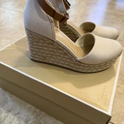 Michael Kors Kendrick Wedge 