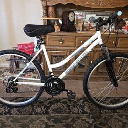 Women's 26 Inch 18 Speed Roadmaster 