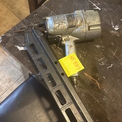 Hitachi Gun NR 83A3