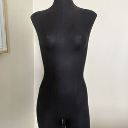 Black Mannequin 