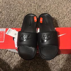 Nike slides