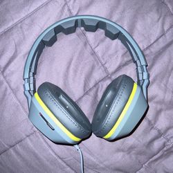 Skullcandy headphones