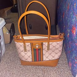 Gucci Leather Purse Authenticate 