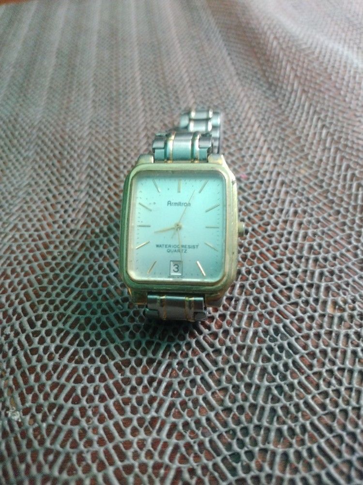 VINTAGE ARMITRON TANK WATCH - QUARTZ - DAY MARKER - BBA-24
