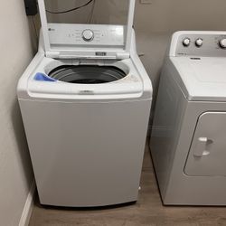 Washer Brand New  Work Great Still Under Limited Warranty 