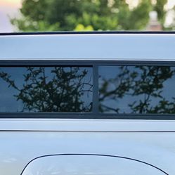 Leer 180 Camper Shell - fully loaded - for Tacoma