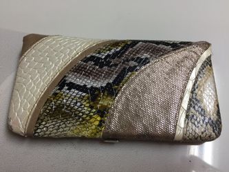 Claire’s Wallet, like new