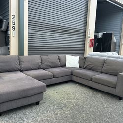 Sectional Couch 