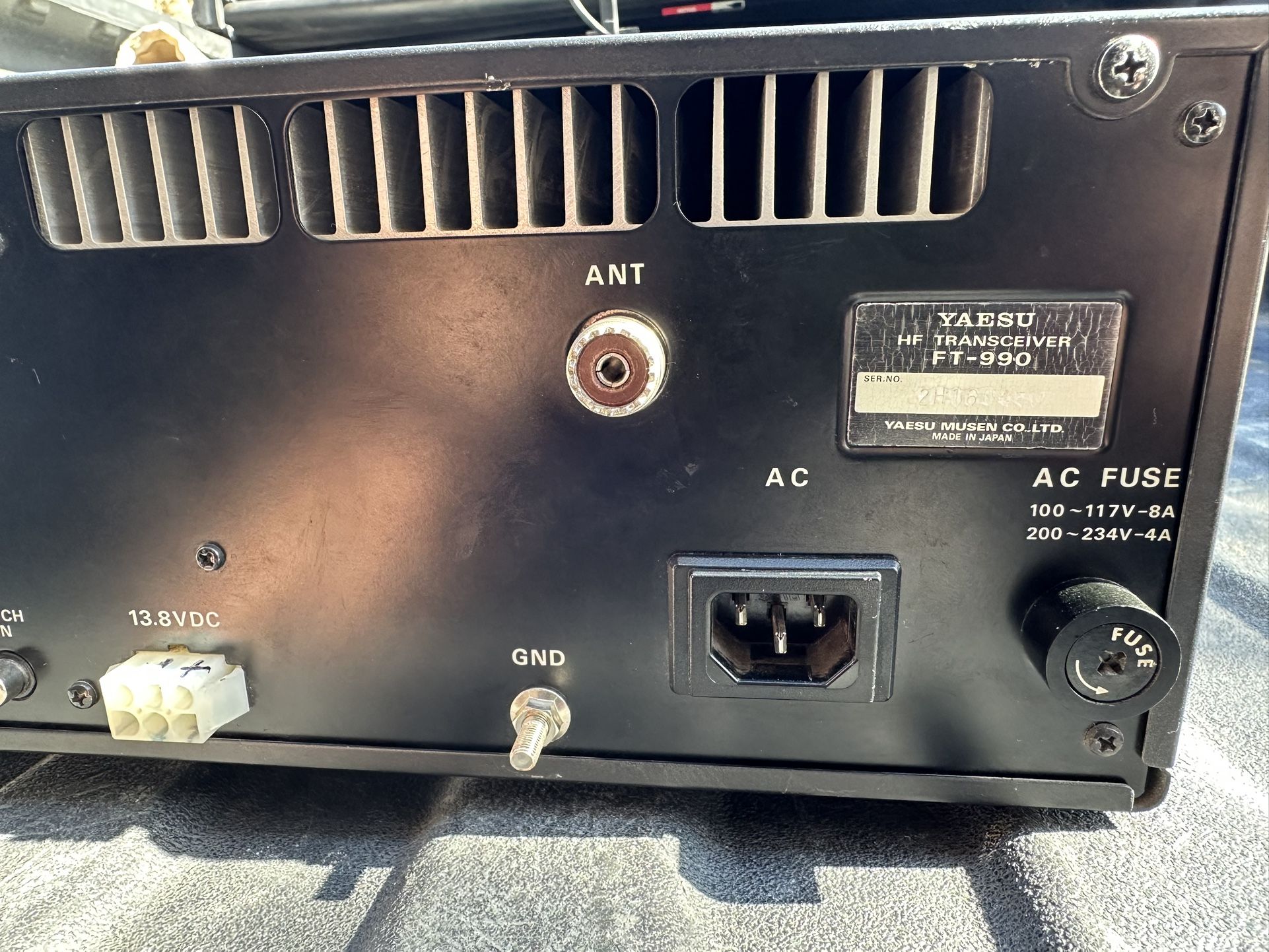 Yeasu Ft 990 Ham Radio