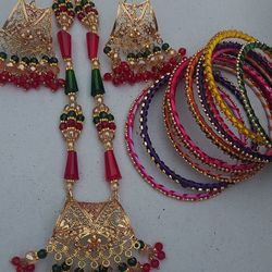 Jewelry Set With Matching Bangles 