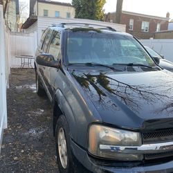2004 Chevy Trailblazer 4500 OBO 