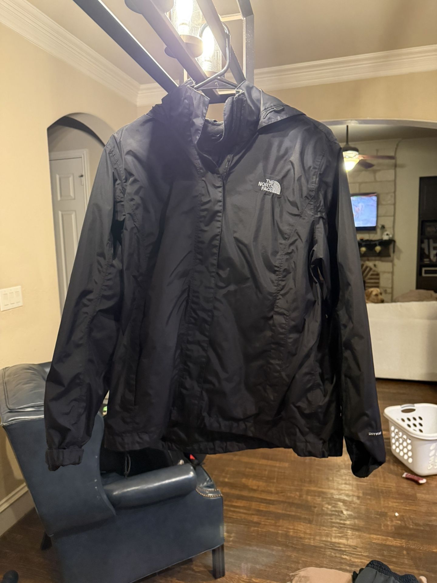 Women’s The North Face Black dry vent Jacket XL