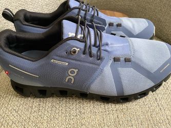 On ICloud Waterproof Sneakers Women’s Size 11