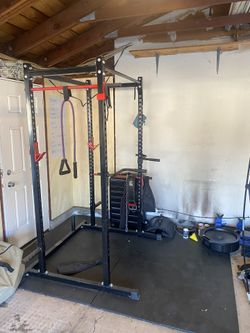 NEED GONE!! Standard Squat Rack Essential + Floor Mats $160