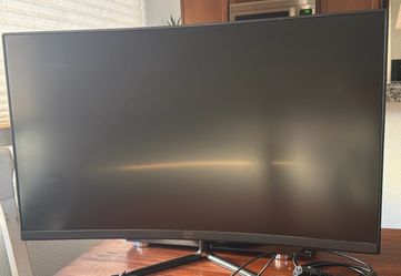 27” Curved 4K Monitor