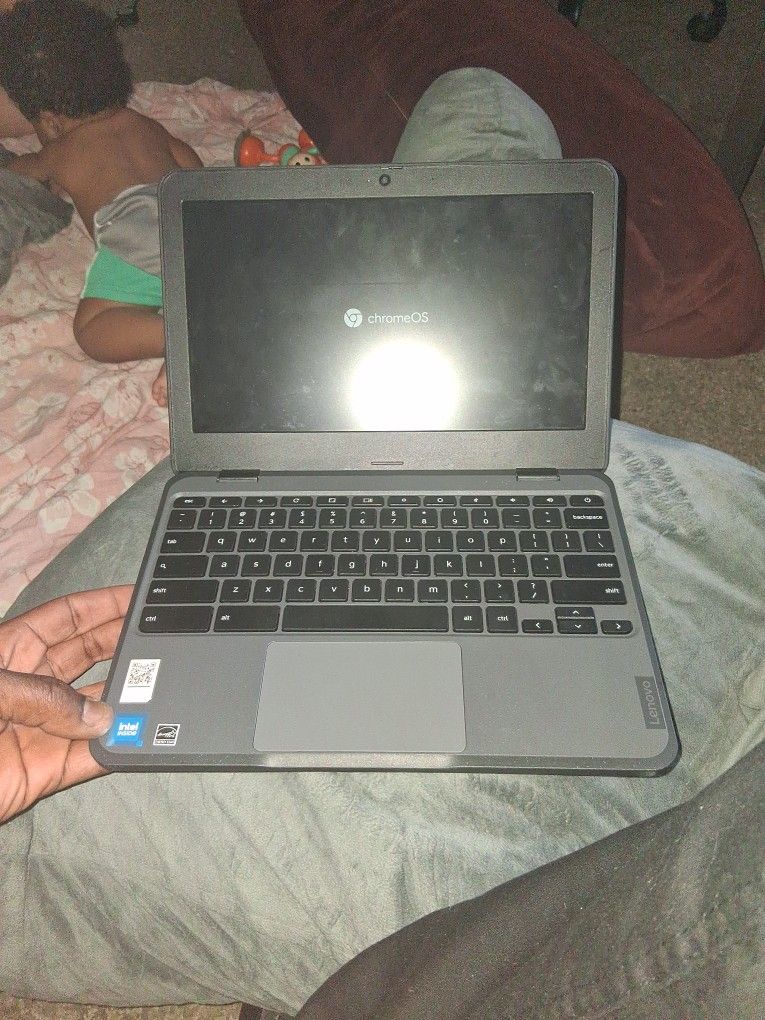 Chromebook laptop for the low!!!