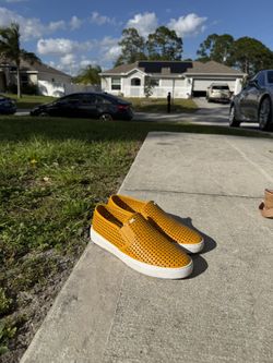 Michael Kors Women Size 8 $75