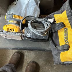 Dewalt Palm Sander