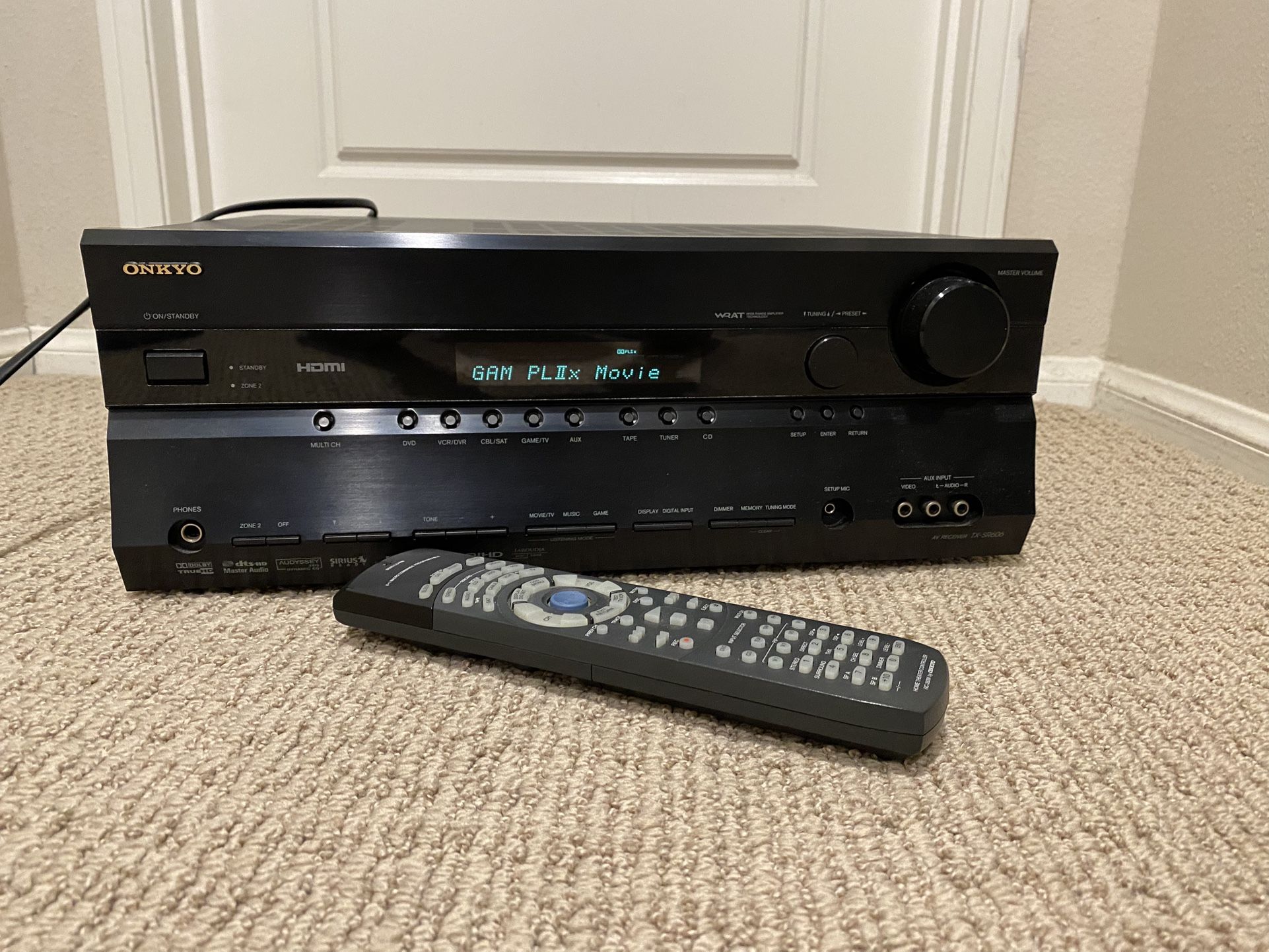 Onkyo TX-SR606 is a high-definition capable receiver that is part of the second generation of Onkyo receivers. It is capable of processing high-de