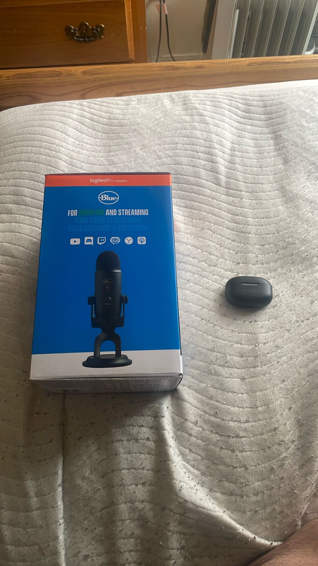 Blue Yeti Mic And Raycon Earbuds
