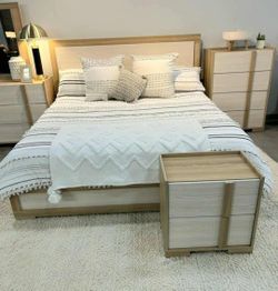 NEW QUEEN SIZE BEDROOM SET/ BED/ DRESSER/ NIGHTSTAND/ CHRISTMAS OFFER