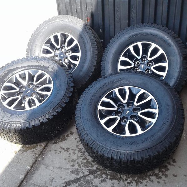 Set of 4 used 17” Ford Raptor F150 wheels rims tires original factory