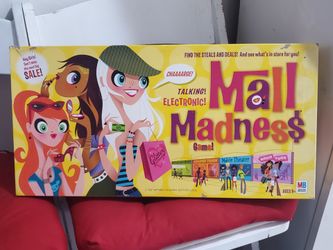 Vintage 2005 Milton Bradley Electronic Mall Madness Board Game