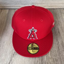 Angels New era fitted hat 🧢 