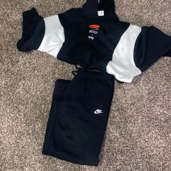Nike Sweatsuits