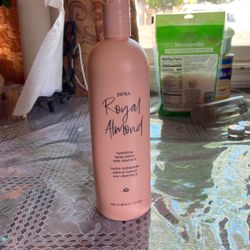 JAFRA Royal Almond Body Lotion w/ Vitamin E