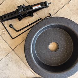 JACK ASSEMBLY; JACK SUB-ASSEMBLY. Fits RX 450h (2016 - 2022