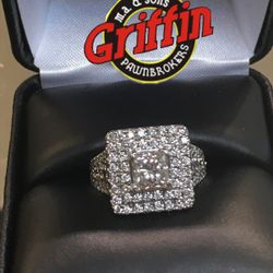 14KWG Ladies Halo Design Diamond Ring 